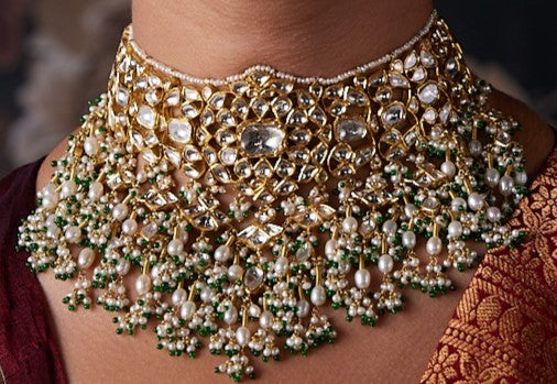 All White Vilandi Choker