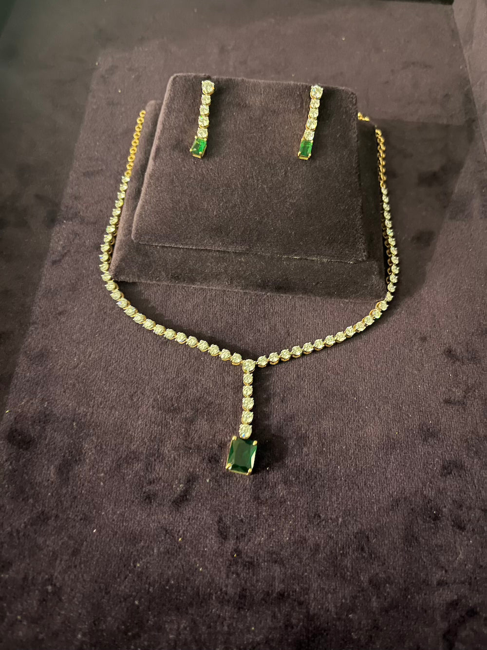 Aarna Emerald Set