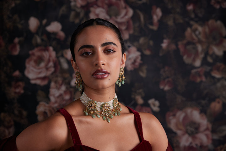 Vilandi Choker with Russian Stone