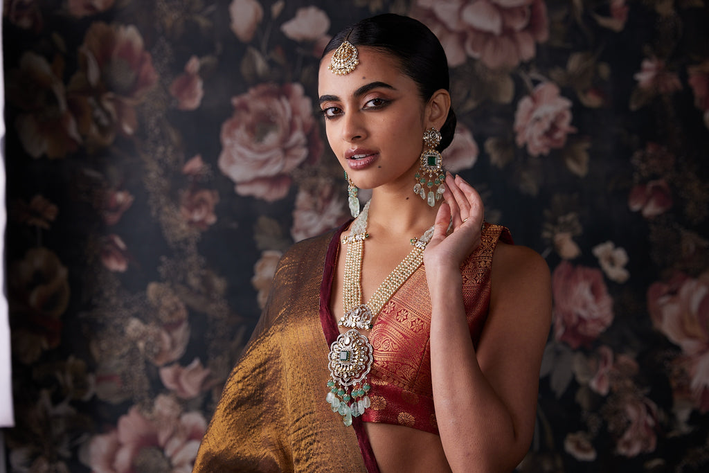 Vilandi Long Necklace with Panna and Russian Sujni