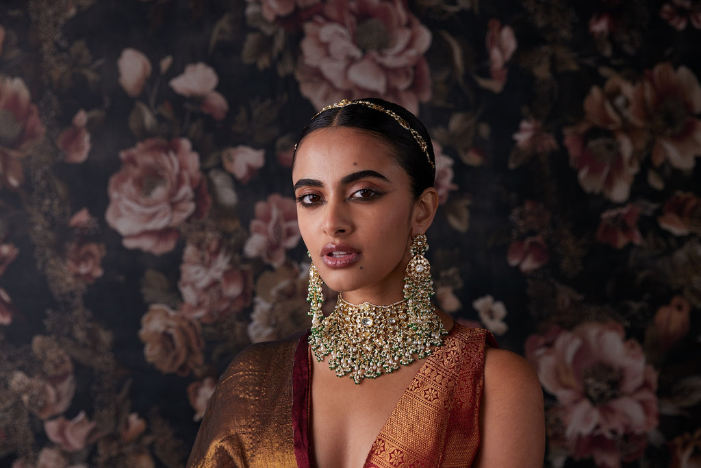 All White Vilandi Choker