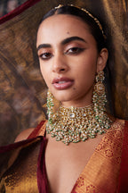 All White Vilandi Choker