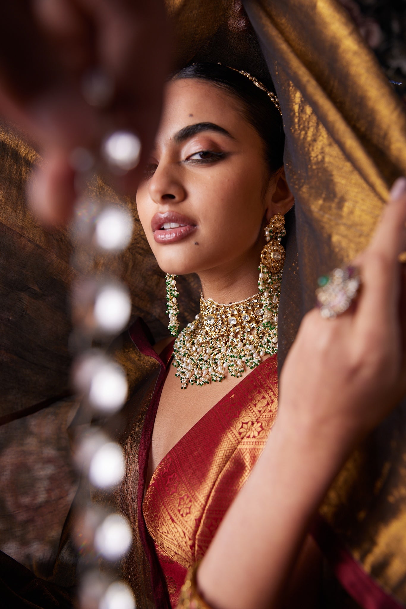 All White Vilandi Choker